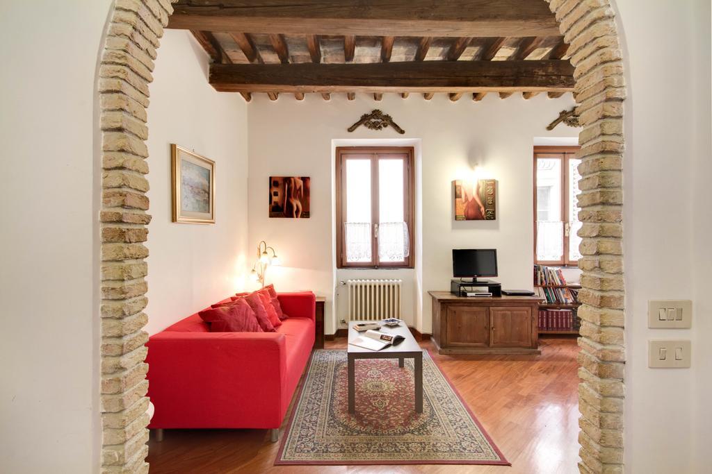 Stunning Pantheon Apartment *